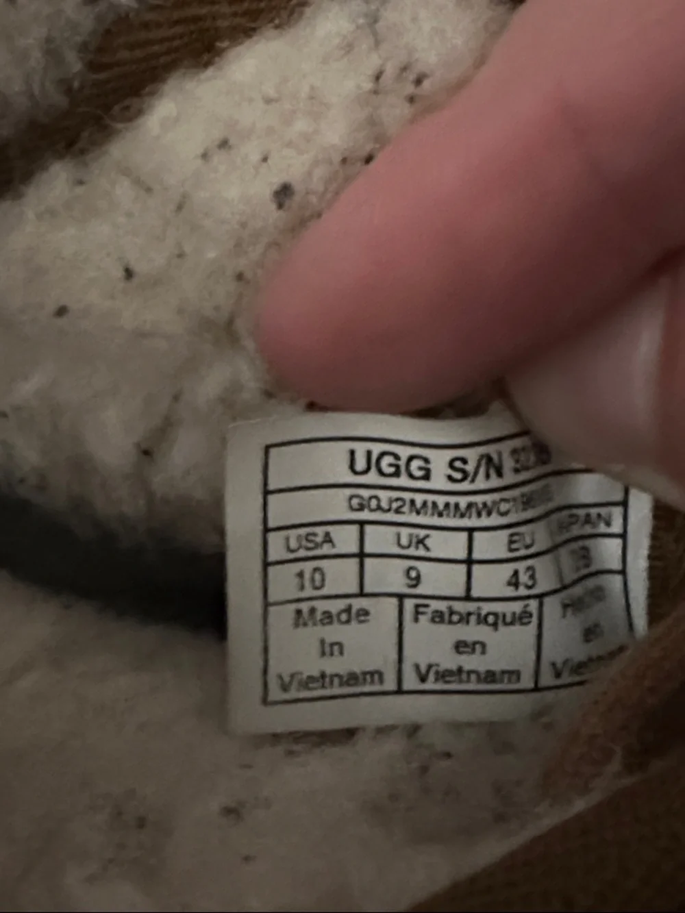 UGG suede chukka